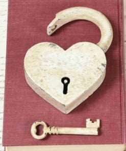 Heart Shaped Cast Iron Padlock In Antique White HA-1582-6